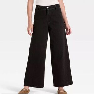 Women's Black Wide-Leg Jeans